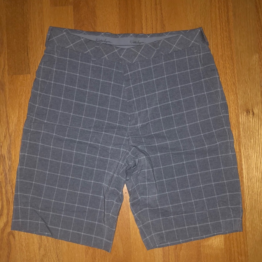 Walter Hagen - gray golf shorts (men’s size 32)